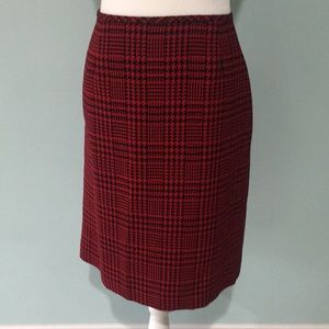 Le Suit Houndstooth Skirt